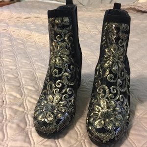 Stuart Weitzman booties